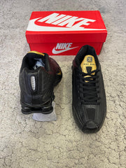 Nike Shox R4 negras