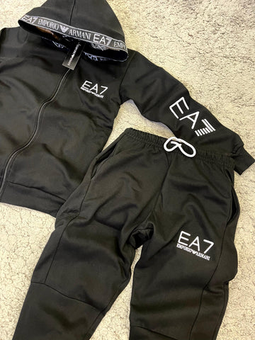 Novedad Chándal EA7 “Negro”
