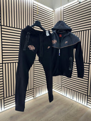 Nike Tech x Syna World/ 15€