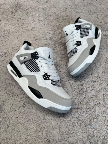 Jordan retro 4 blancas/negras "Baja calidad"
