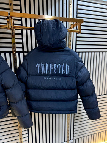 Chaquetas TRAPSTAR it’s secret
Para chicos