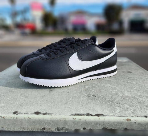 Zapatillas Nike Cortez negras "Baja calidad"