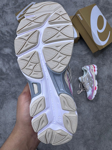 Asics GEL-NYC “con rosa”