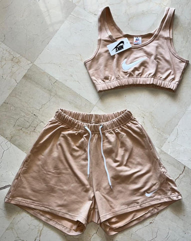 Conjunto Chica "Baja calidad"