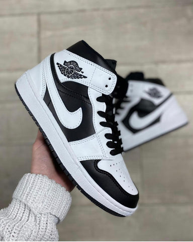 Nike Air Jordan 1 B&W